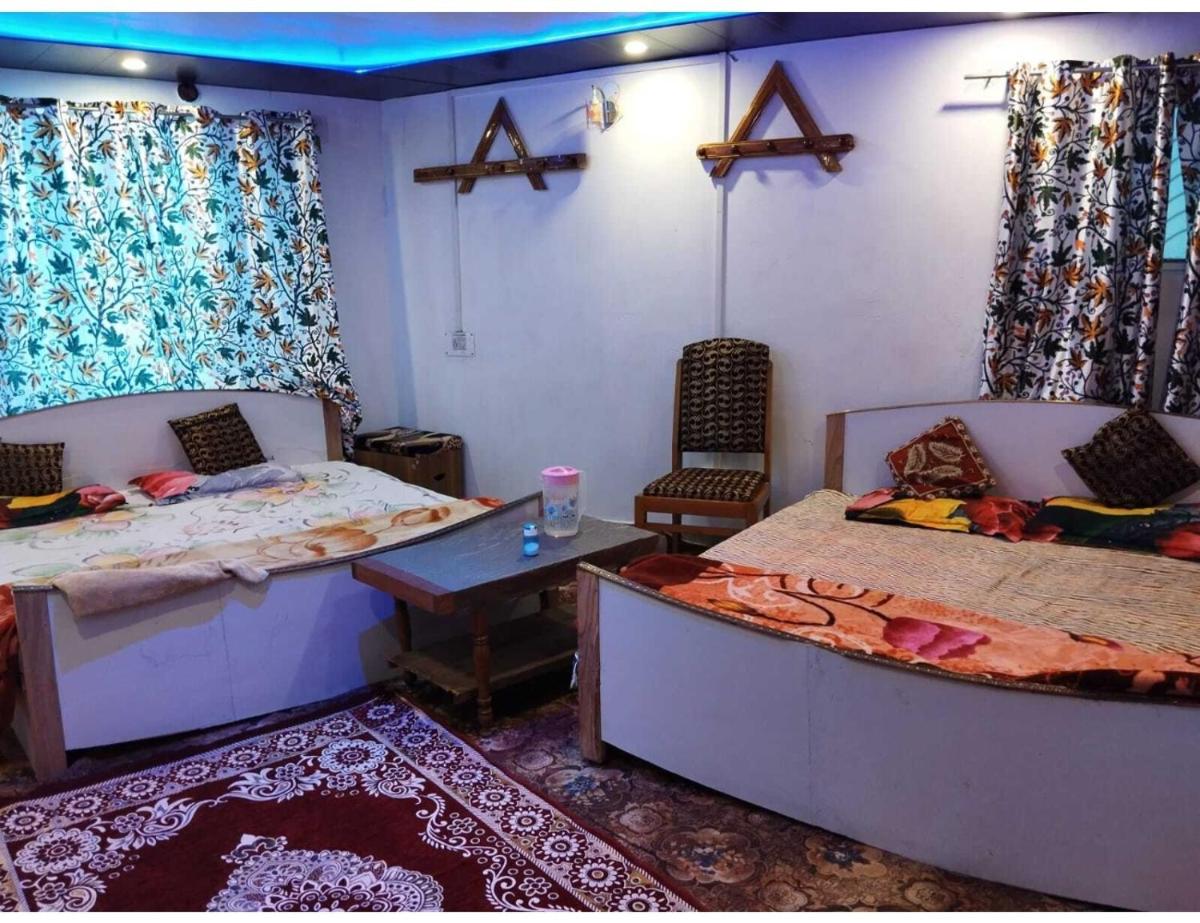 Gulab Resort, Srinagar