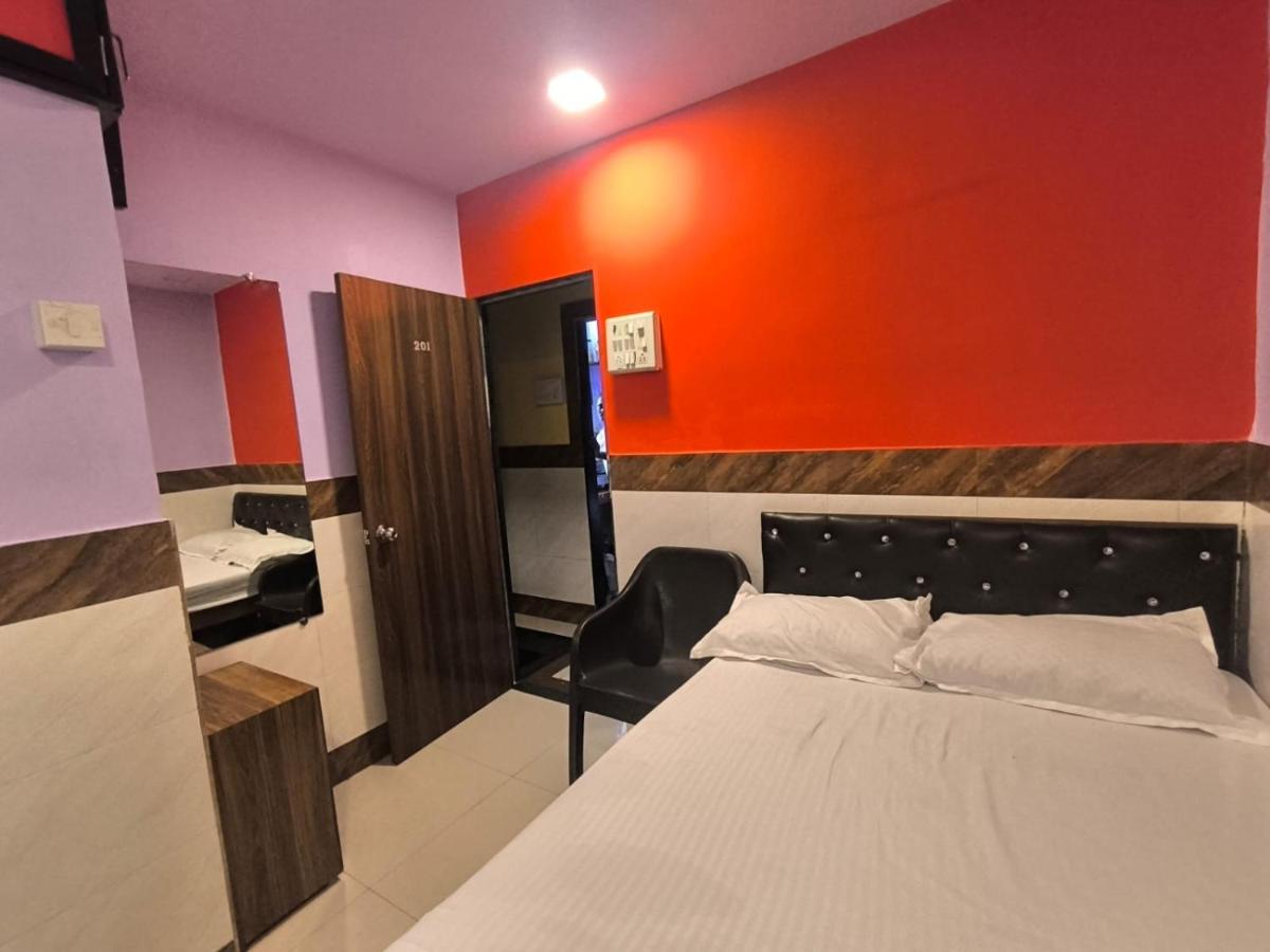Heera Guest House