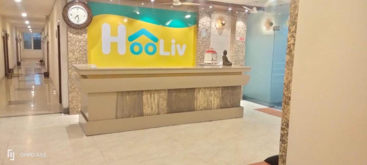 HooLiv Mitra