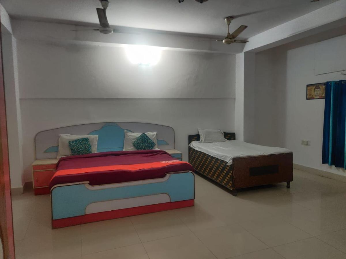 Hotel Abhishek Raaso Inn Tughlakabad BY THE ARRROW
