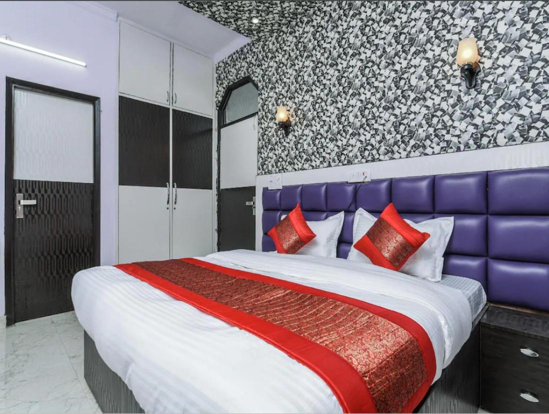 Hotel Akash Continental Near Hari Nagar Couple Friendly
