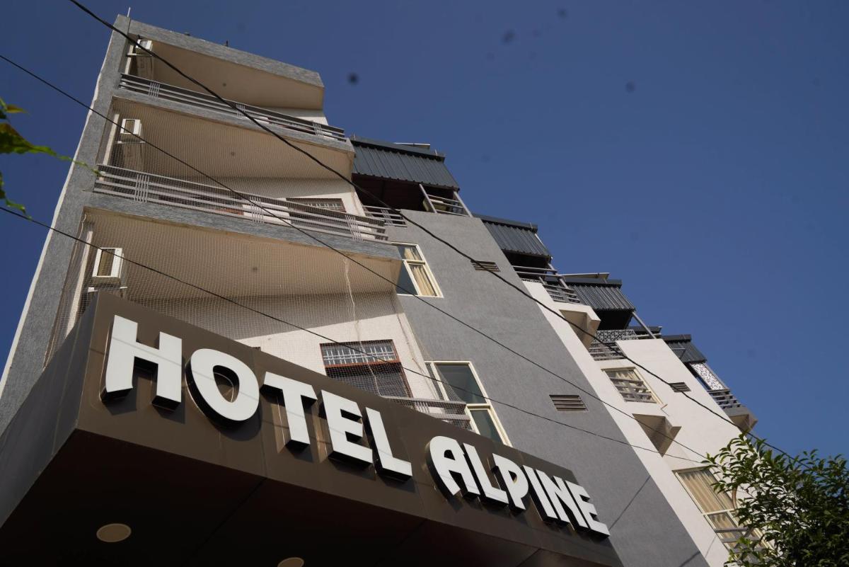Hotel Alpine