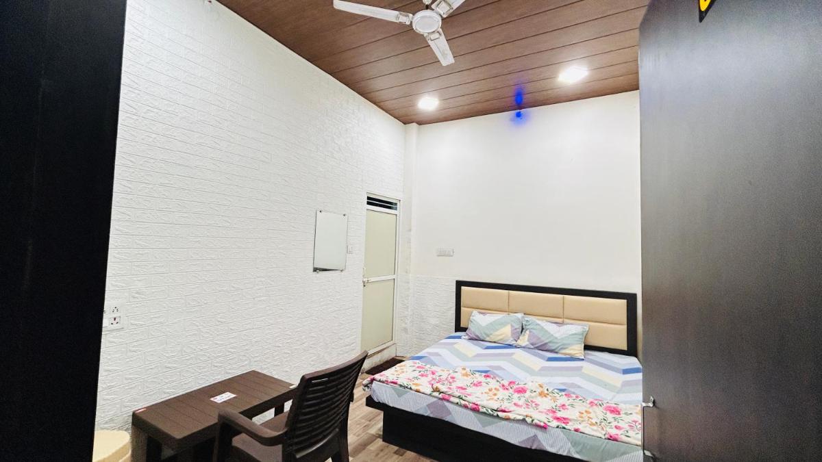 Hotel Amrit shree