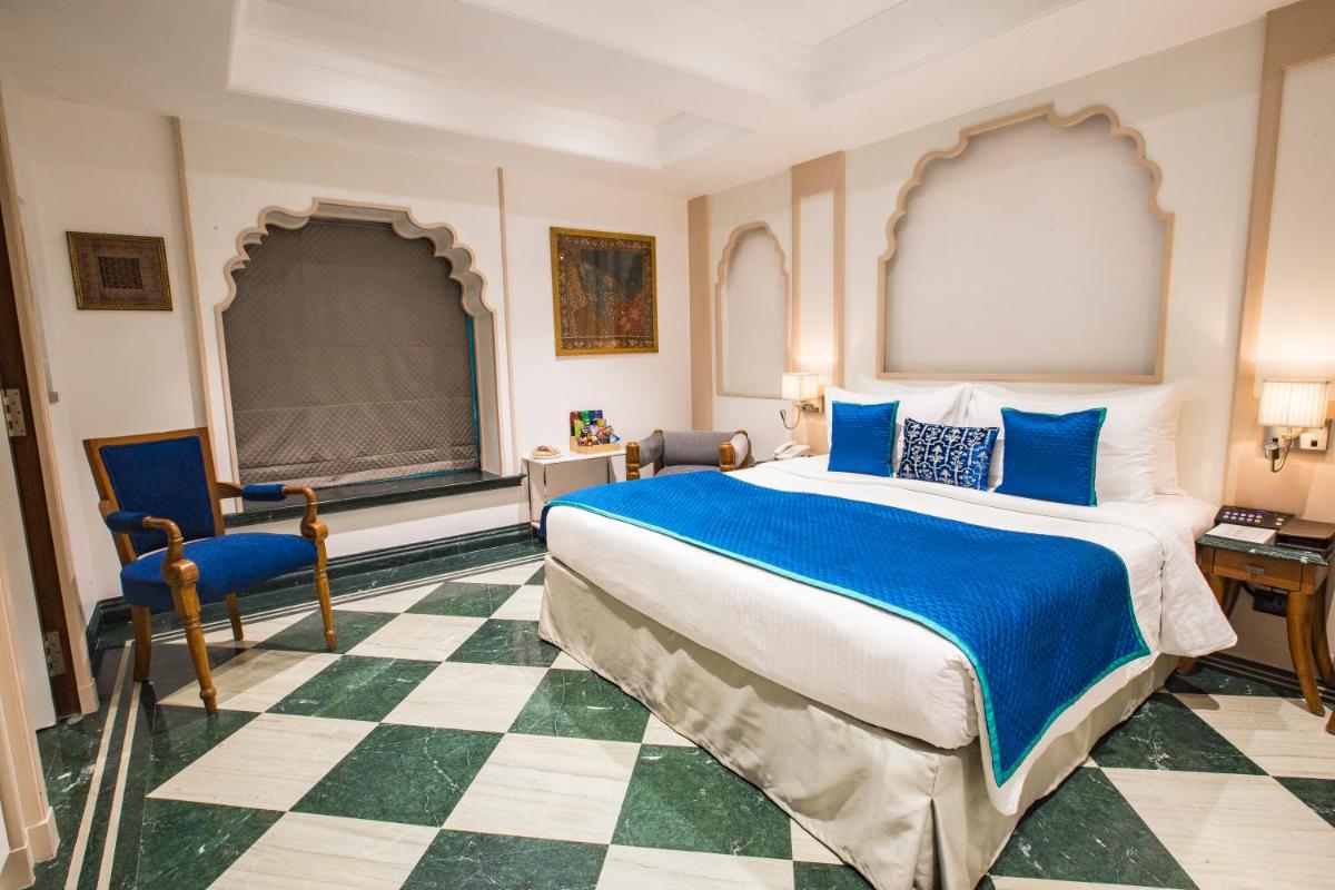 Hotel Bawa Continental