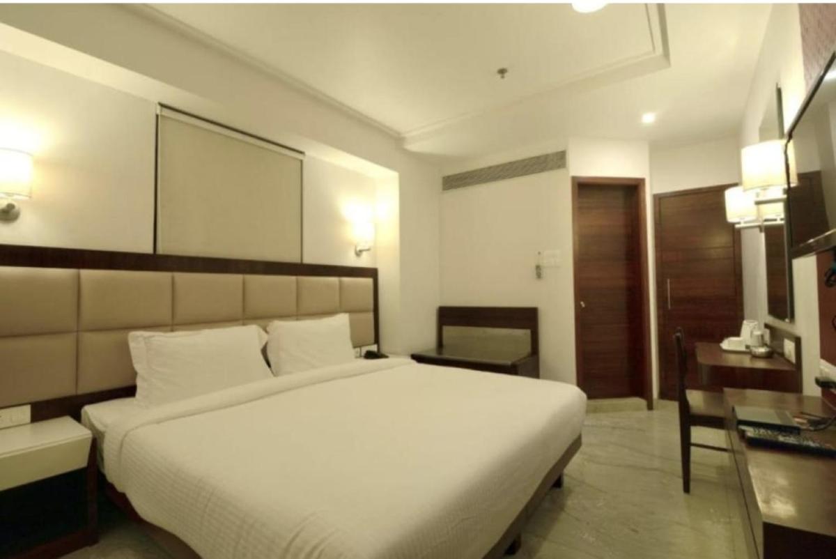 Hotel BENTLY Terminal-2