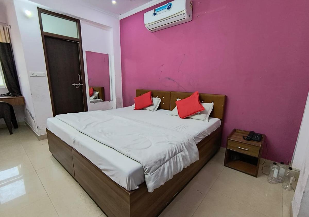 Hotel Bullet Inn Jaipur