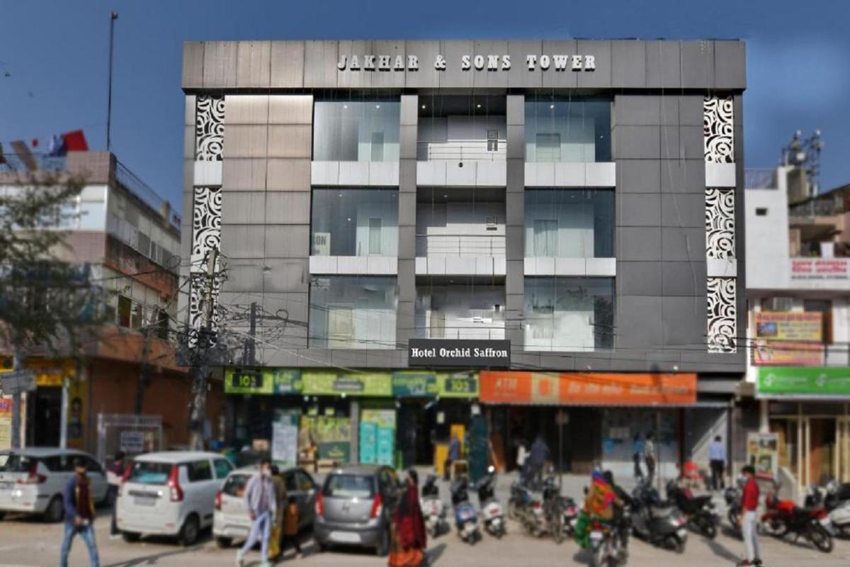 Hotel City Empire at Janakpuri " Couple Friendly "