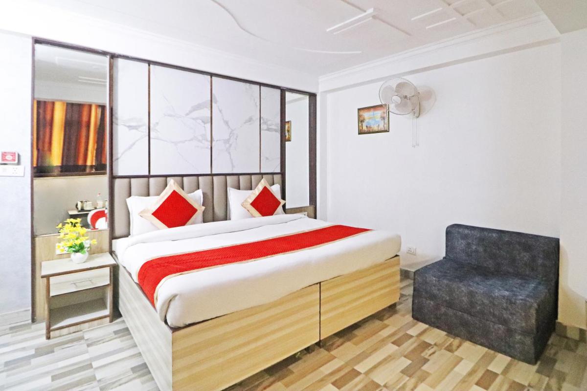 Hotel Clink Stay Near Delhi IGI Airport