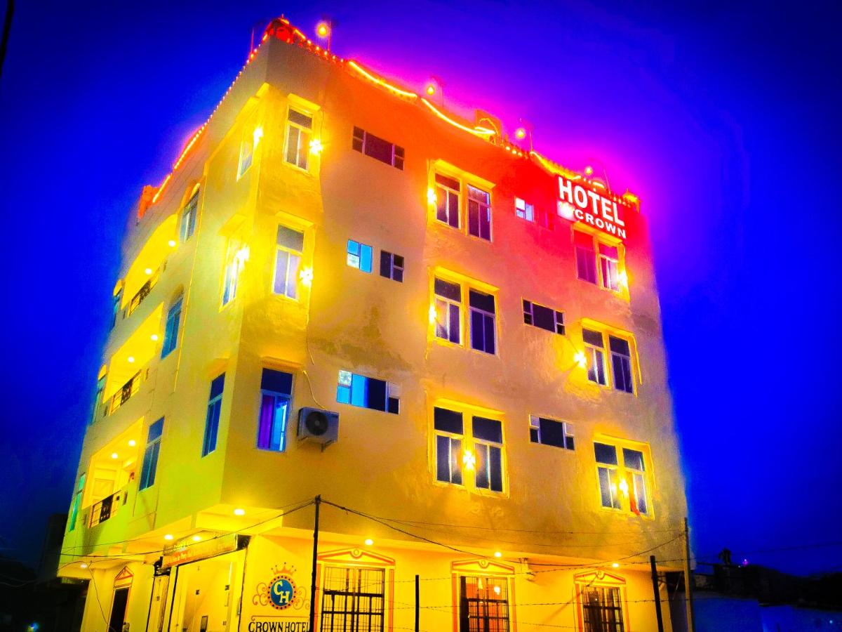 Hotel Crown Amer