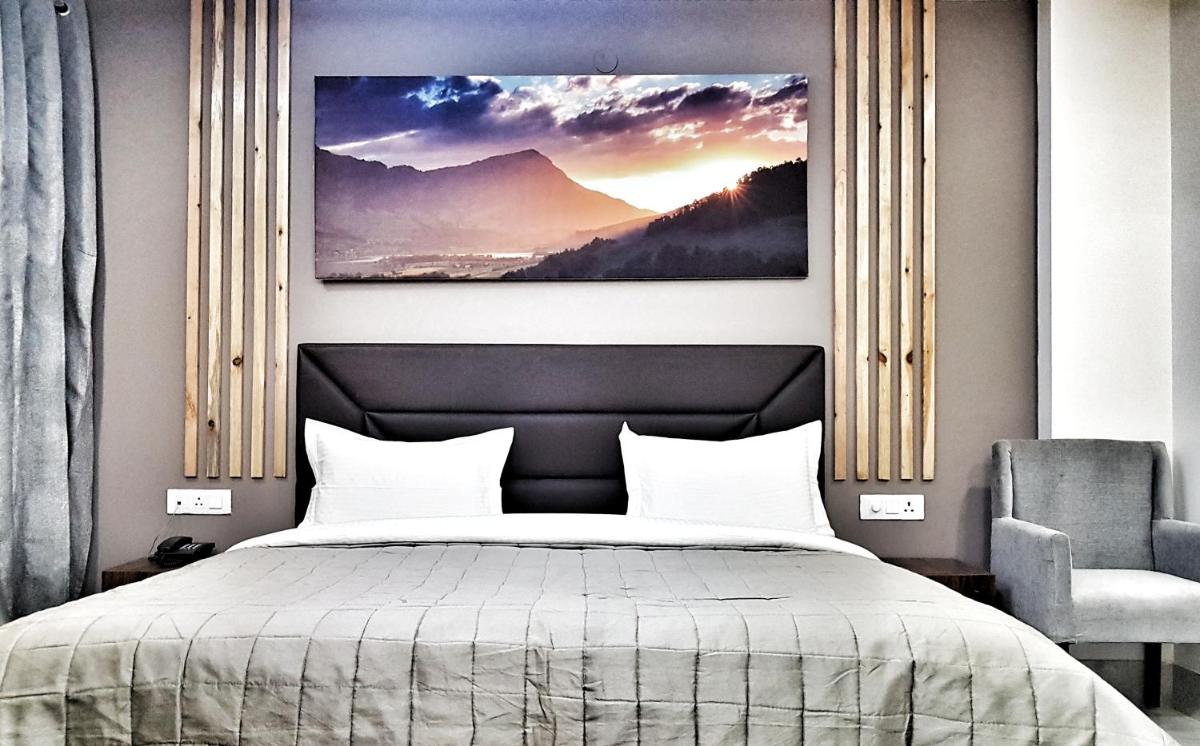 Hotel Delhi Aerocity, NH 8