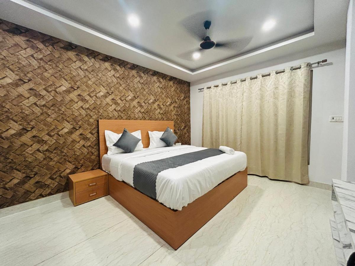 Hotel Devika