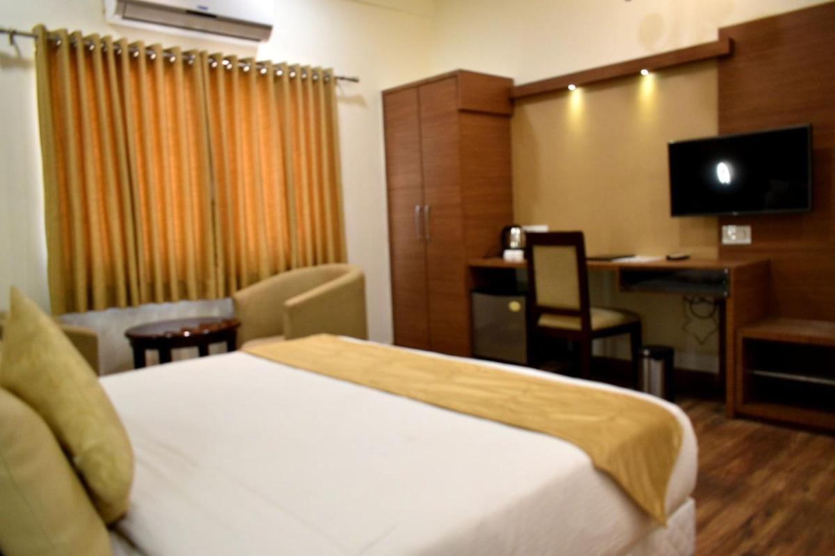 Hotel Edg Plaza At New Delhi International Airport