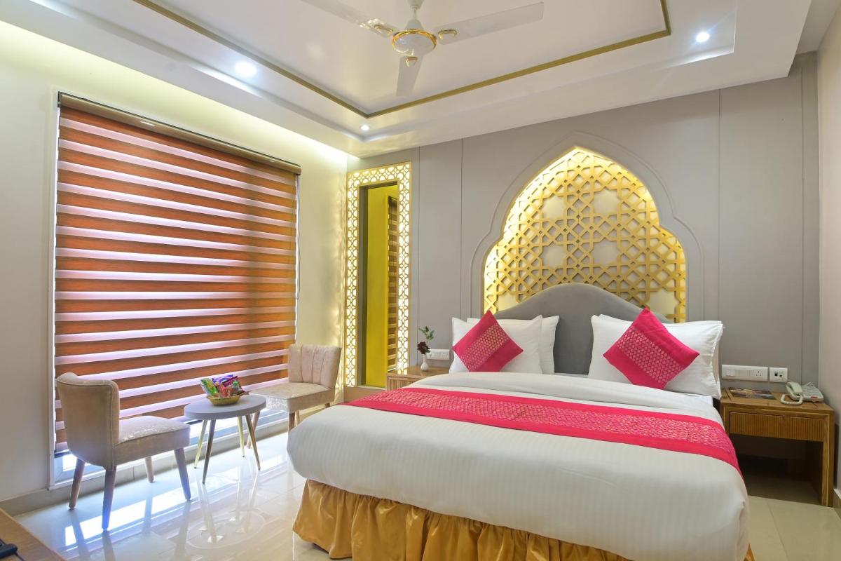 Hotel Gold Palace - 03 Mins Walk From New Delhi Railway Station