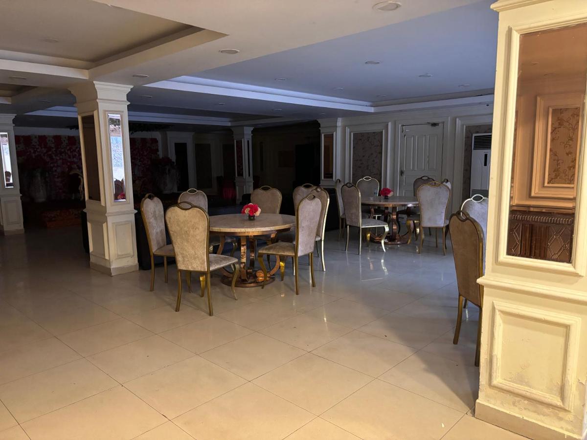 Hotel Golden Palace