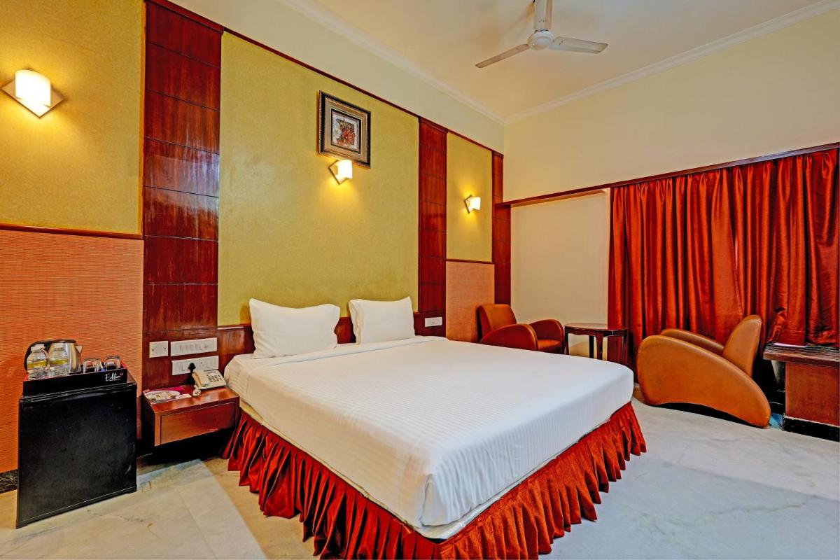 Hotel Grand AMBIS Palace Near IGI Airport