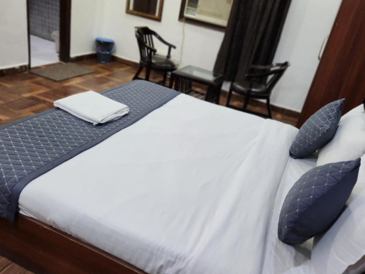 Hotel grand iv