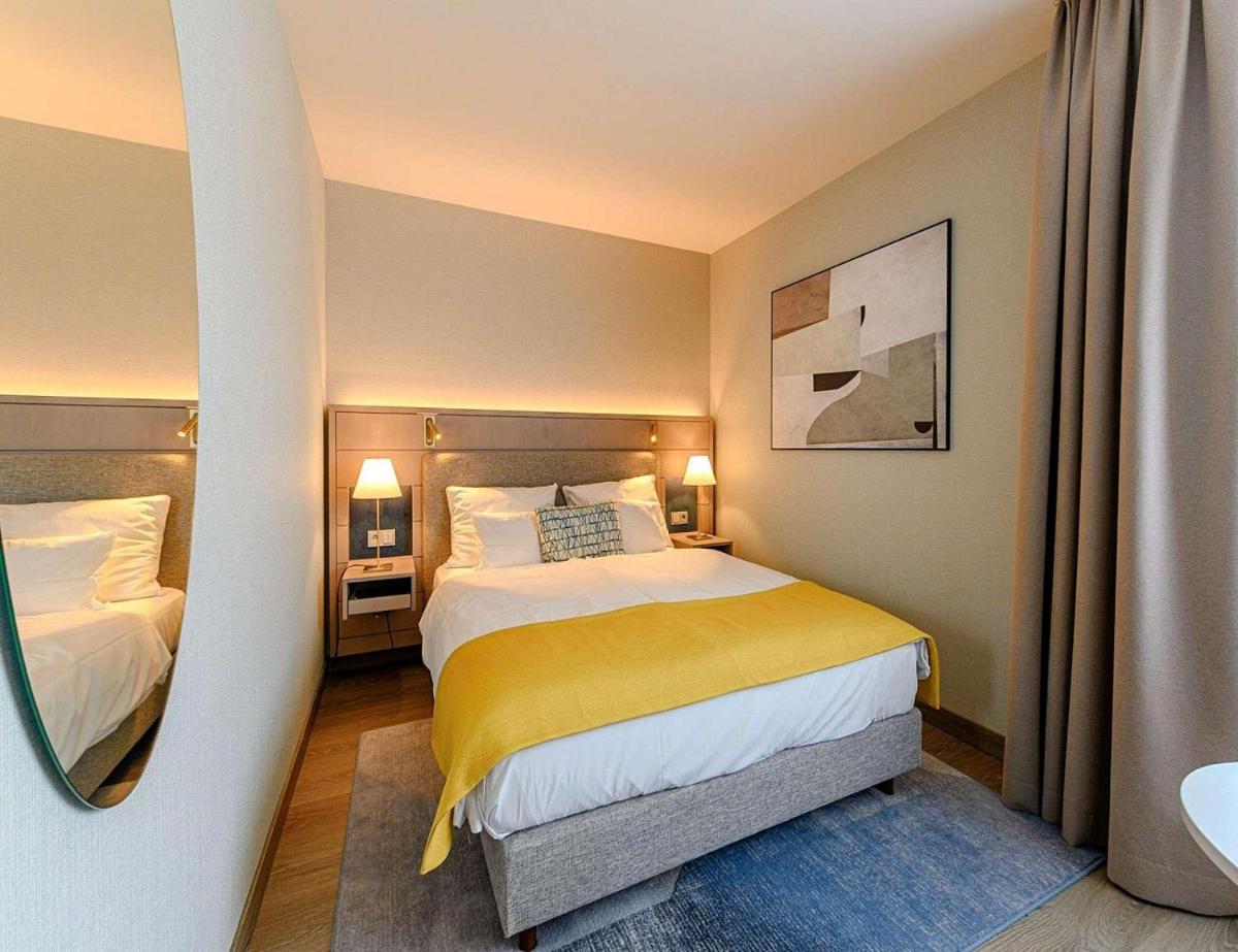Hotel Grand TuCasa Near International Airport