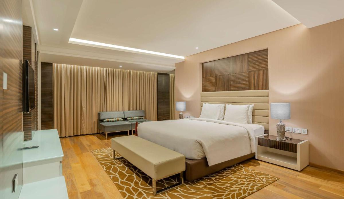 Hotel Harmony Suites Near Delhi Airport
