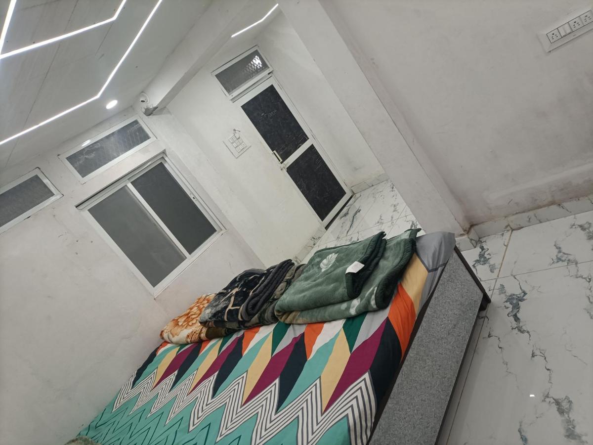 Hotel madhav palace