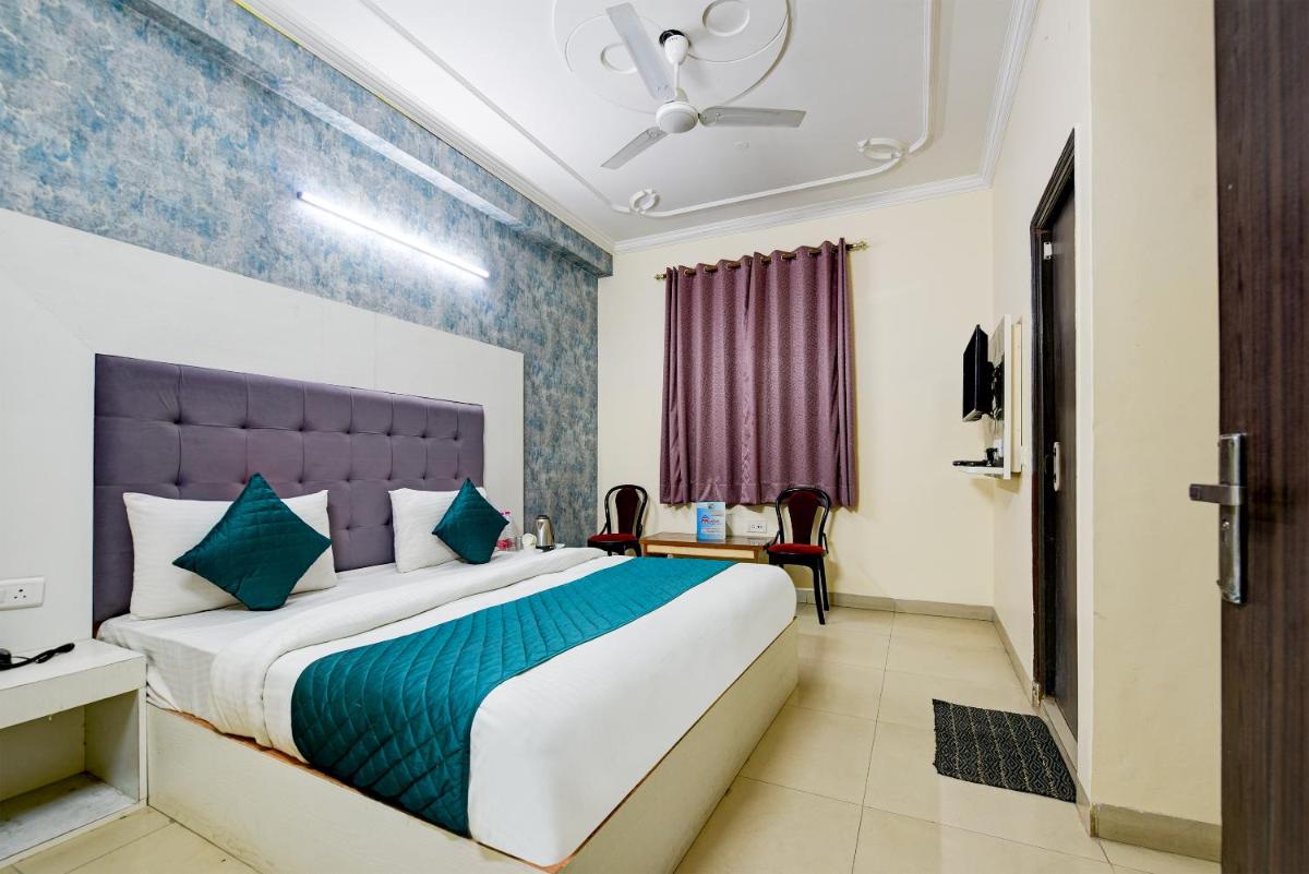 Hotel Mayank Plaza-Near IGI Airport Terminal-3