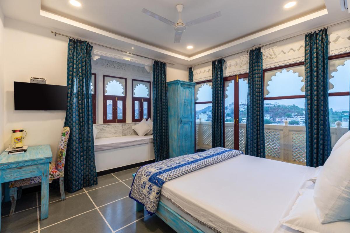 Hotel Mewari Villa