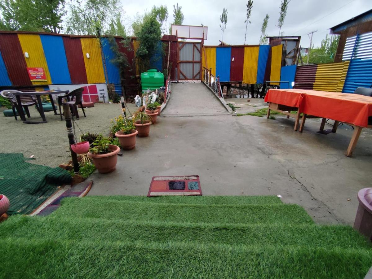 Hotel New Heaven Canal