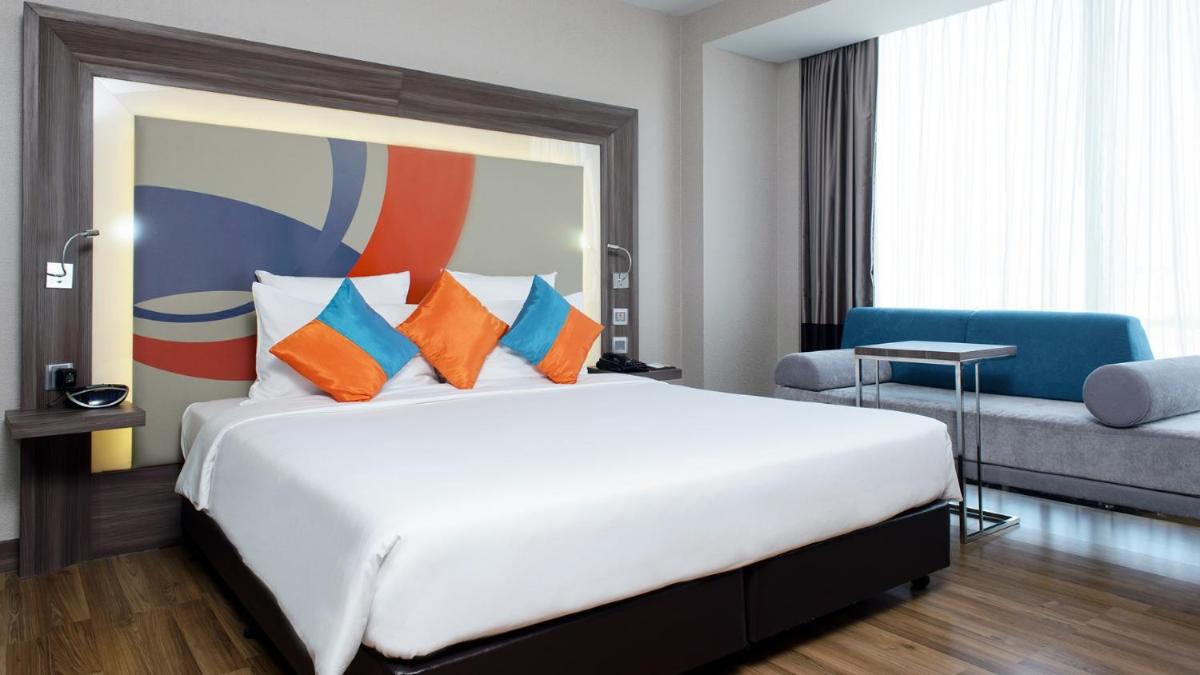 Hotel Ocean Suite By IGI Airport