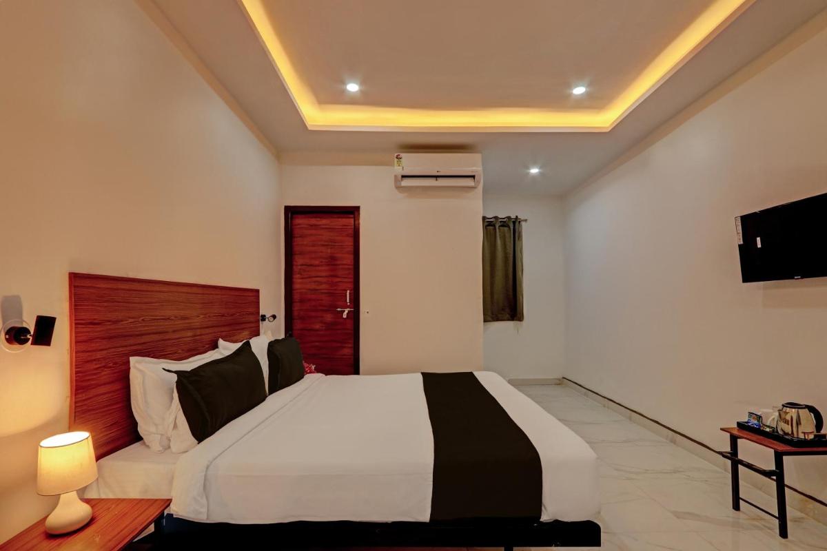 HOTEL OUTER INN