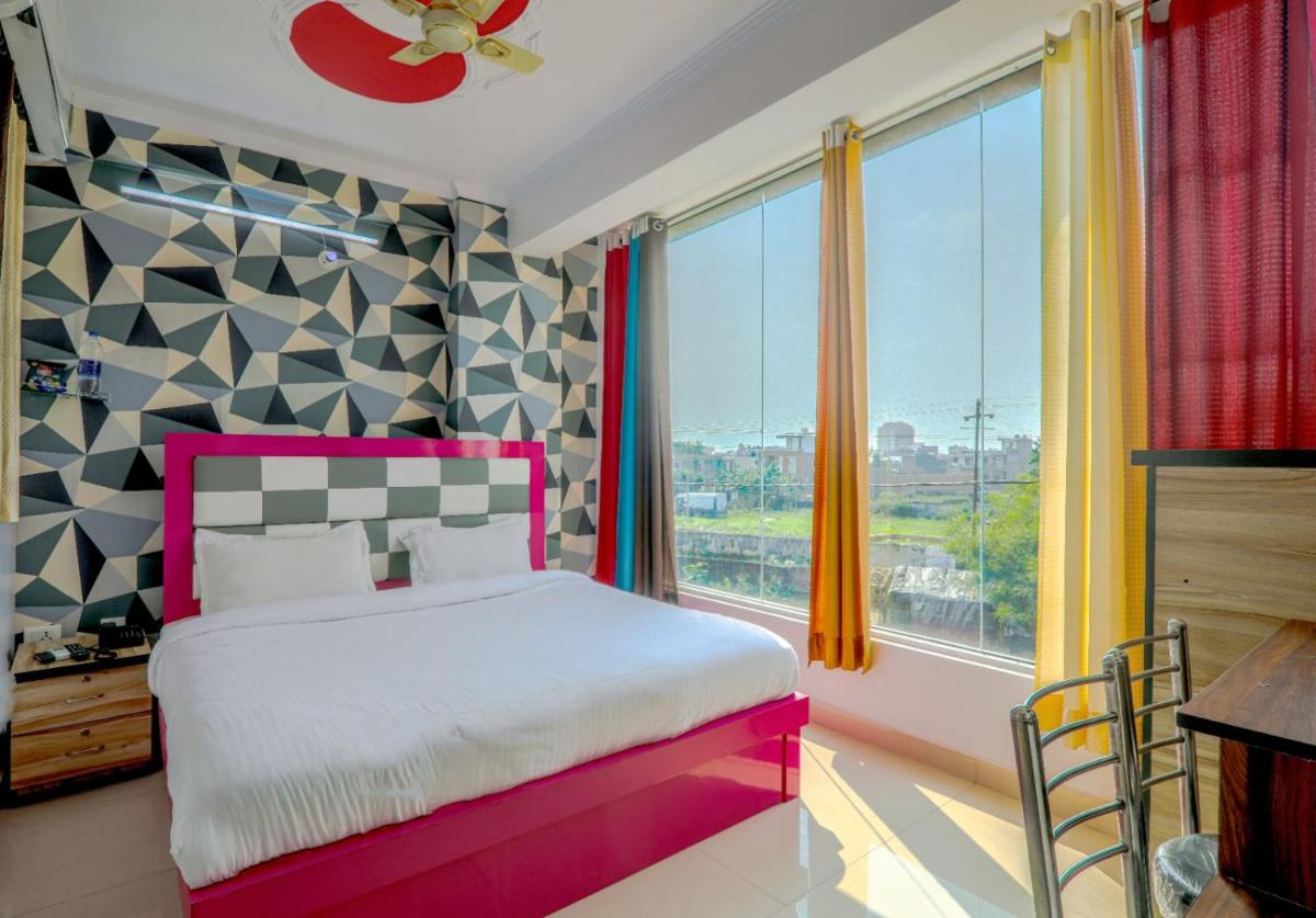 Hotel R. K. GRAND