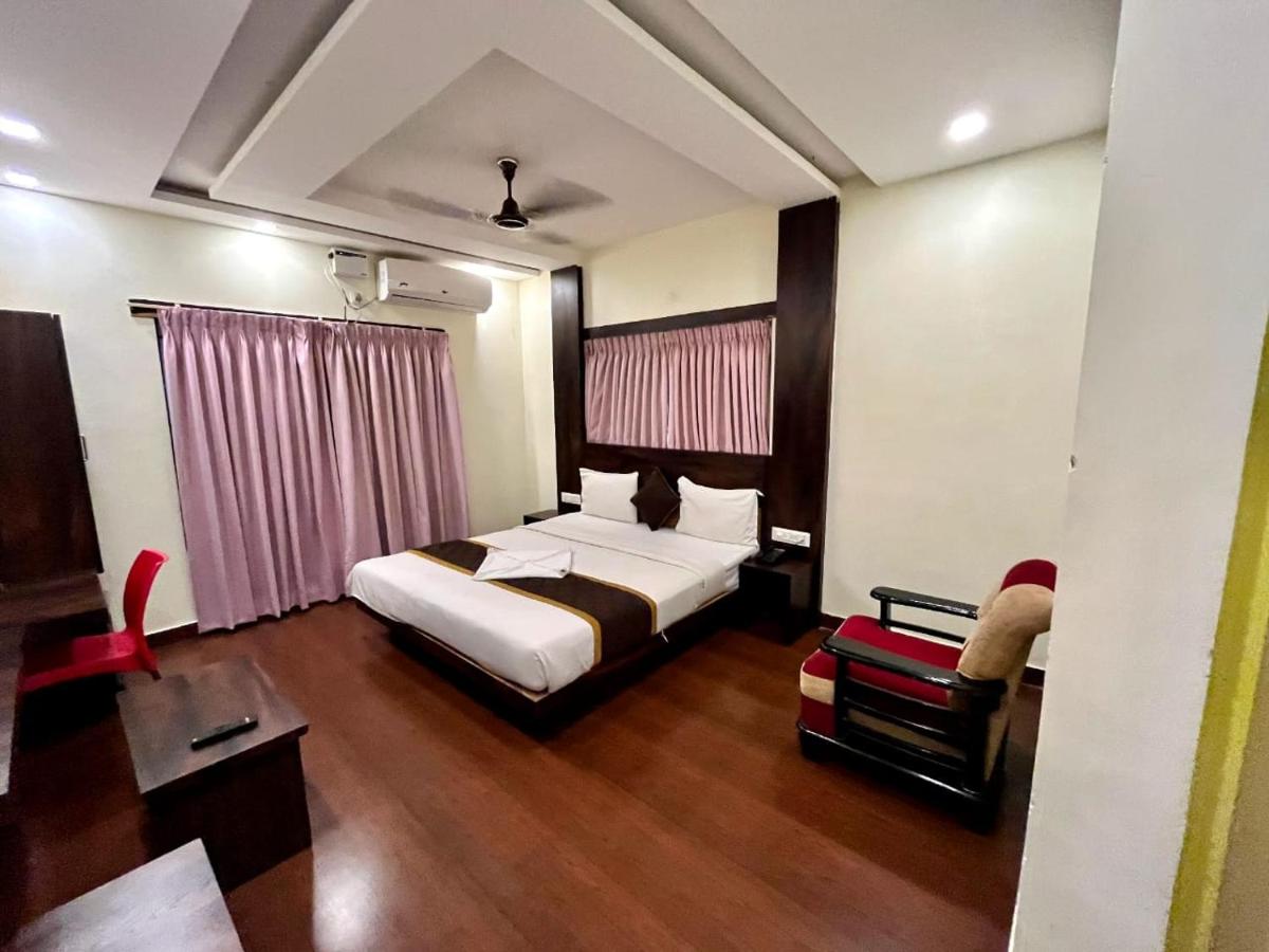 Hotel Raaga Domlur
