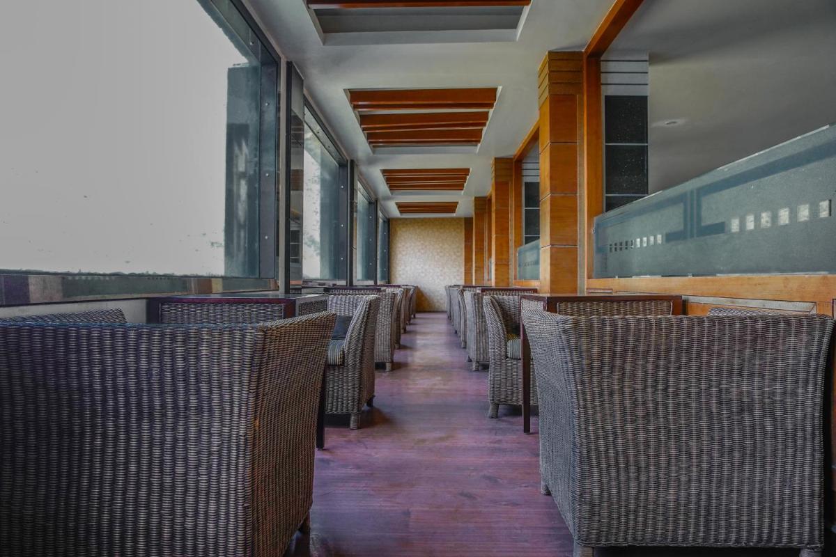 Hotel Ravya Inn