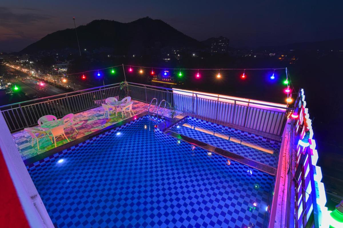 HOTEL REMARK