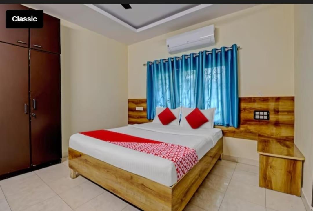 Hotel ritzy grand