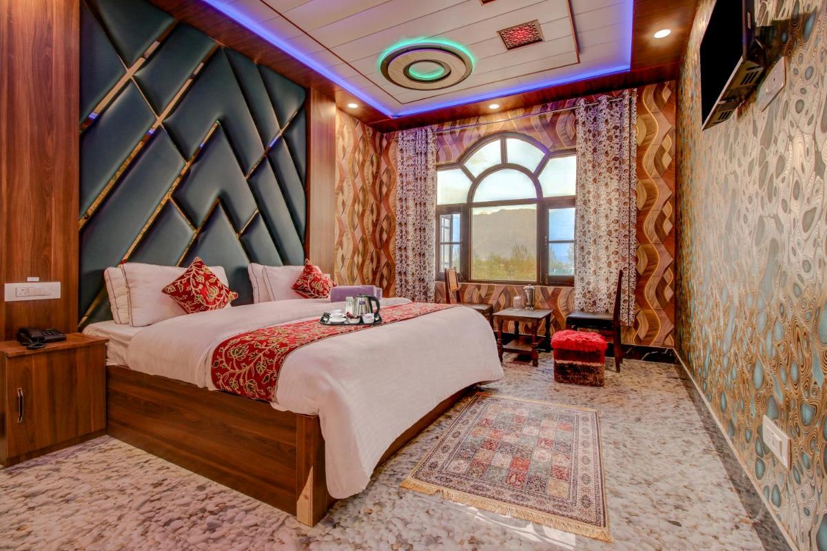 HOTEL ROYAL HAMEED