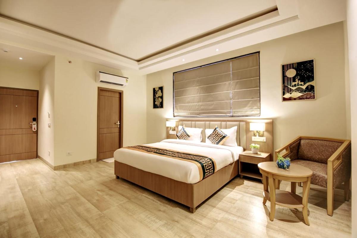 Hotel Royal marina Near IGI Airport Delhi