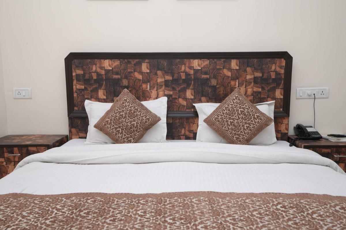 Hotel Silver Arc - Karol Bagh New Delhi