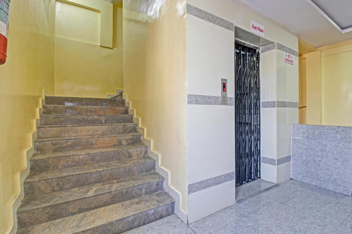 Hotel Sri Sai Regency