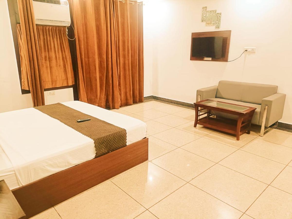 Hotel The Caves near IGI airport Delhi