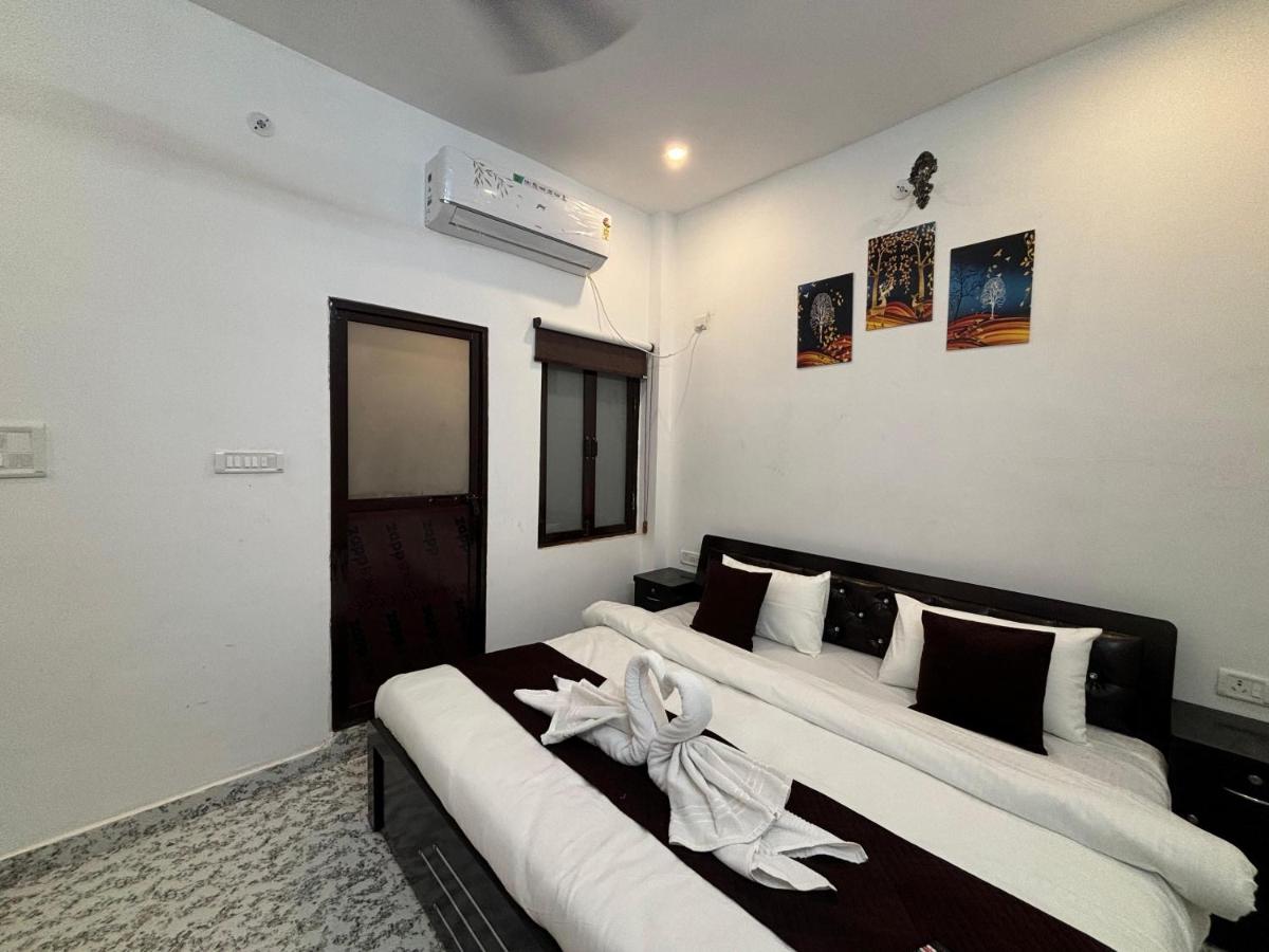 Hotel The Mango Tree - Lucknow Station Jn NR Free Pick Up