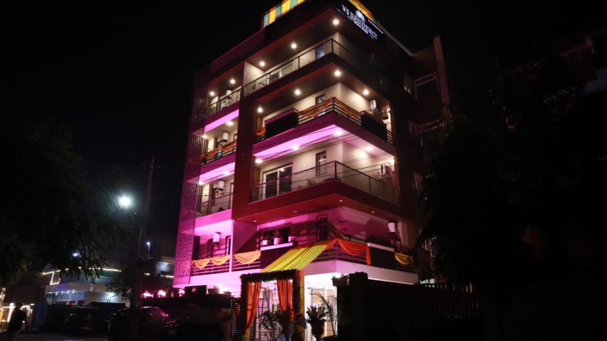 Hotel VS Residency
