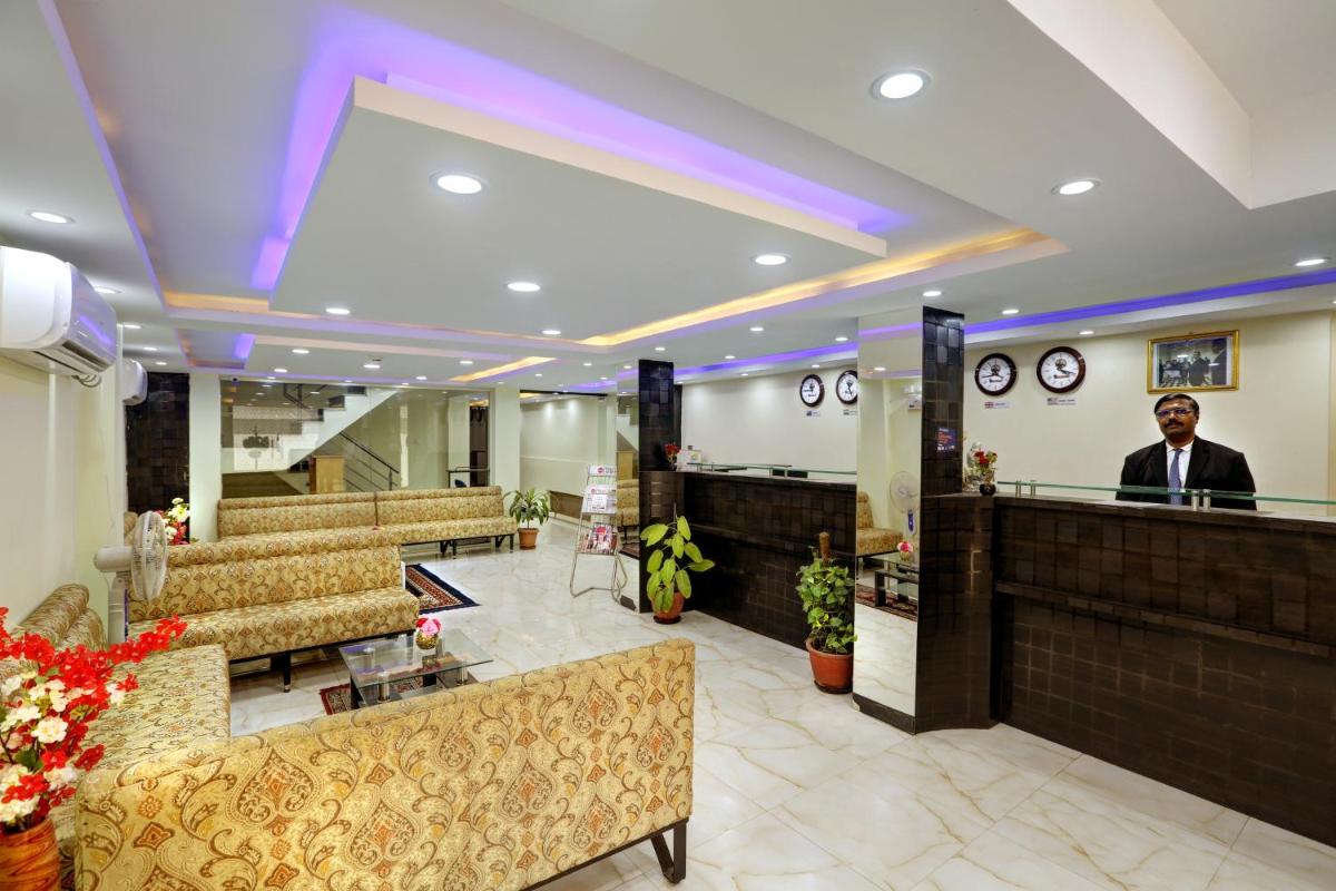 Hotel Windsor Castle Inn Brigade Rd