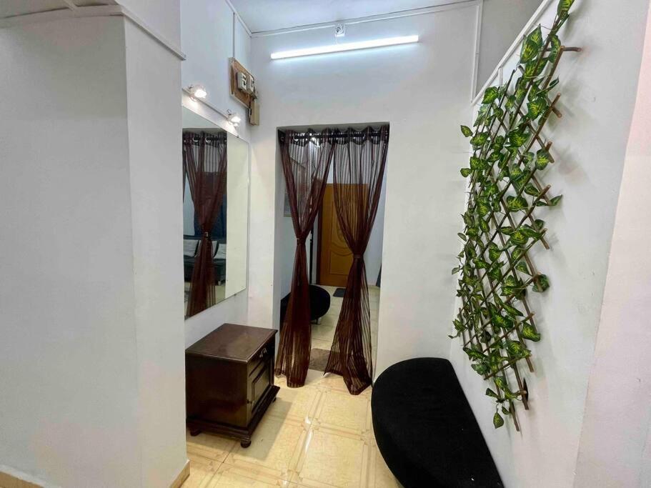 Independent 1 Bhk- koregaon park near Osho.