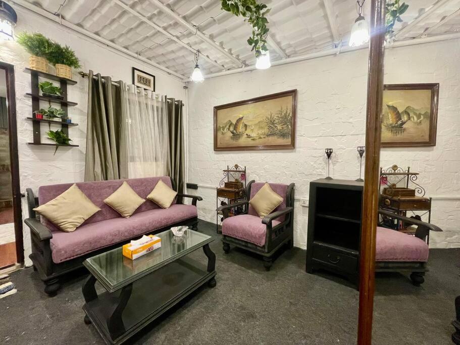 Independent Garden Cottage-Bandra-Carter road