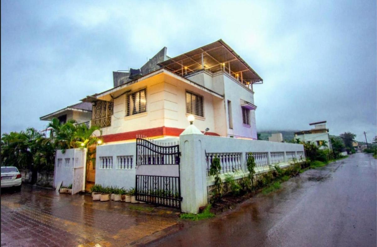 LAUGHTELL VILLA 4bhk PRIVATE SWIMMING POOL