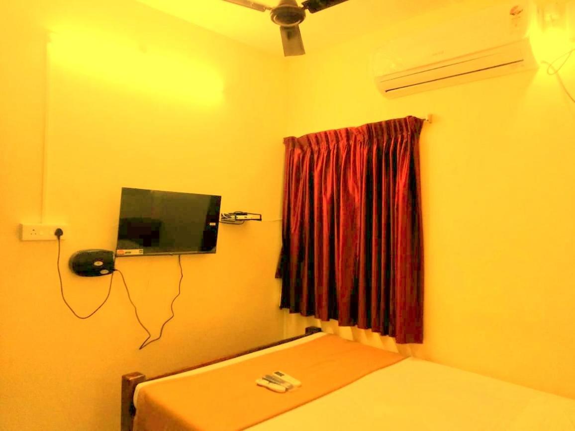 LE PRINCE VILLA STAY with CAR PARKING