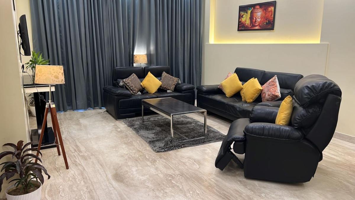 Lime Tree 3BHK Serviced Apartments DLF Phase -5 Gurgoan