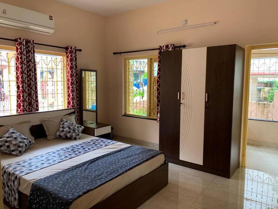 Lovely 2 Bedroom Apartment with kitchen & 2 washrooms