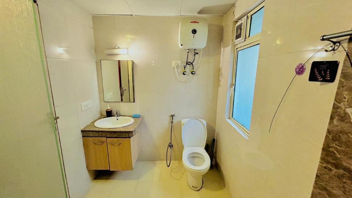 Luxury studio by Pearl castle
