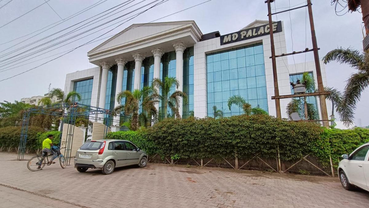 M D Palace