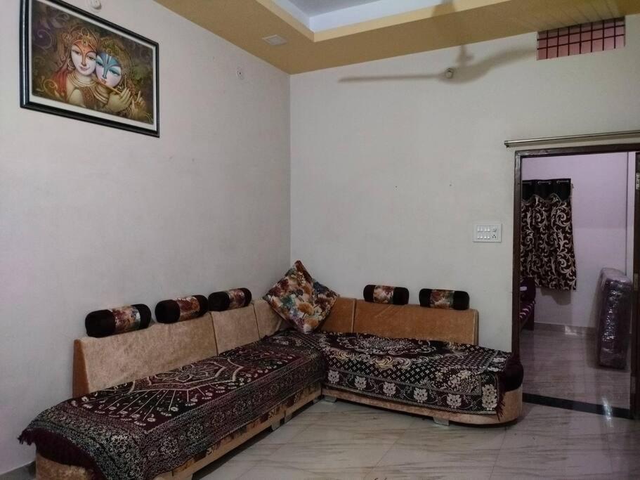 Madan Niwas Home Stay